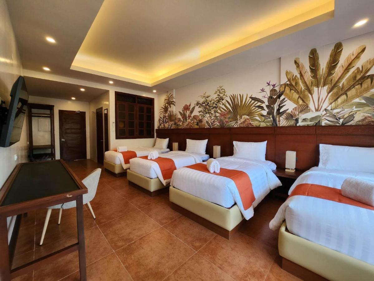 Costa Celine Beach Resort Kinablangan 외부 사진